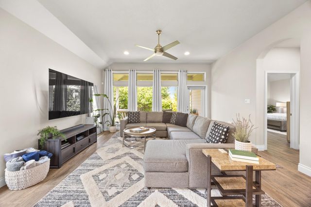 231 Krupp Ave, Liberty Hill, TX 78642