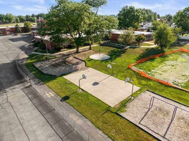 648 Penfield Street, Beecher, IL 60401