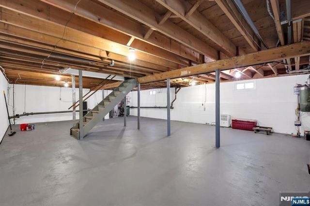 45 Parkview Drive, Roxbury Township, NJ 07876