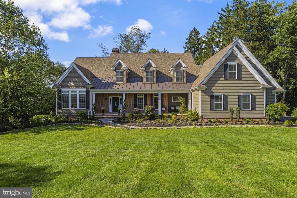 202 ARROWWOOD LN, CHADDS FORD, PA 19317 — exterior