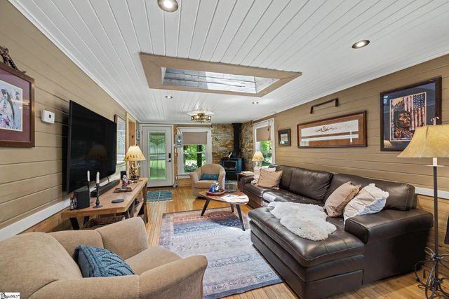 2261 Fews Chapel Road, Greer, SC 29651