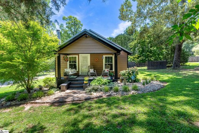 2261 Fews Chapel Road, Greer, SC 29651