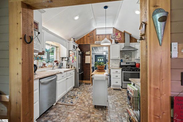 2261 Fews Chapel Road, Greer, SC 29651
