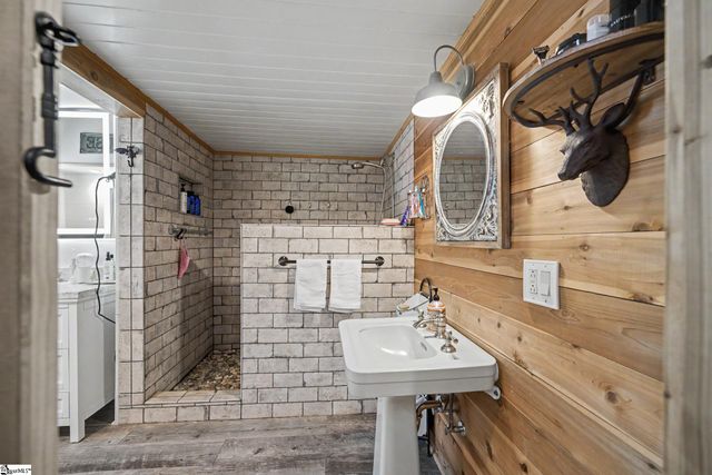 2261 Fews Chapel Road, Greer, SC 29651