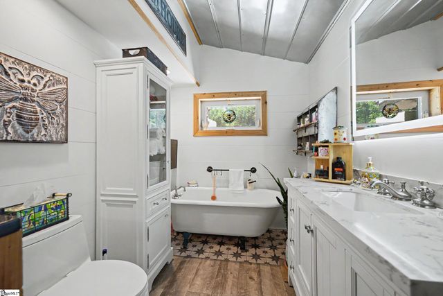 2261 Fews Chapel Road, Greer, SC 29651