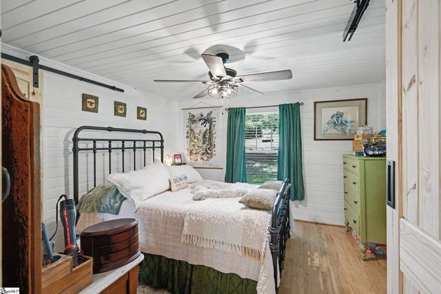 2261 Fews Chapel Road, Greer, SC 29651