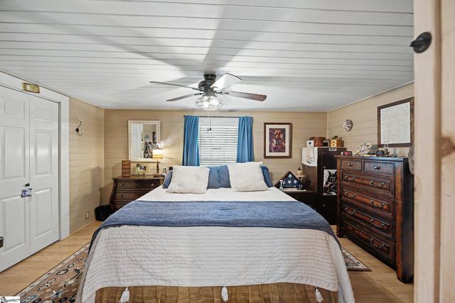 2261 Fews Chapel Road, Greer, SC 29651