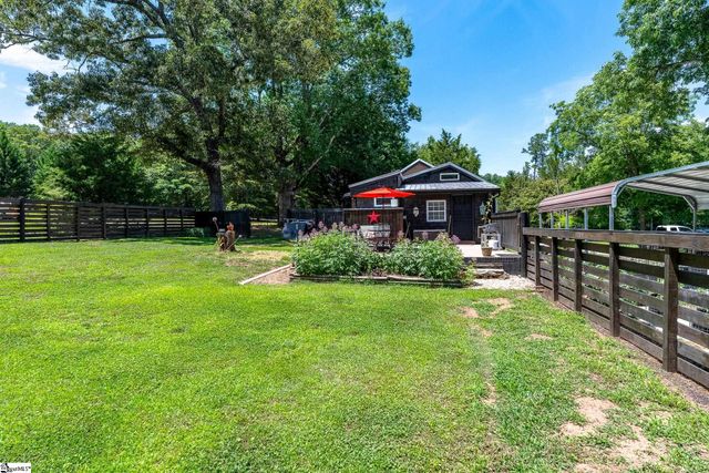 2261 Fews Chapel Road, Greer, SC 29651