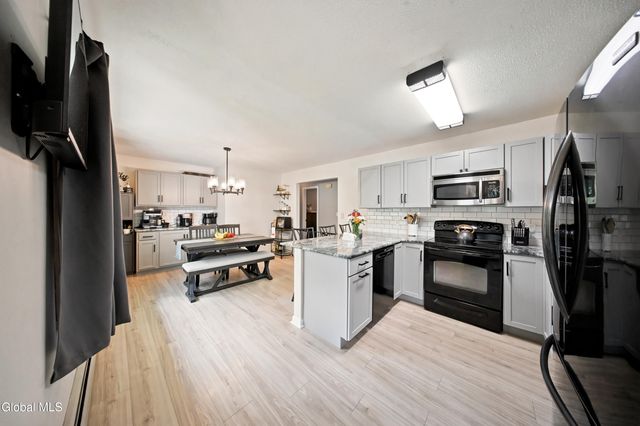 132 Spring Road, Glenville, NY 12302