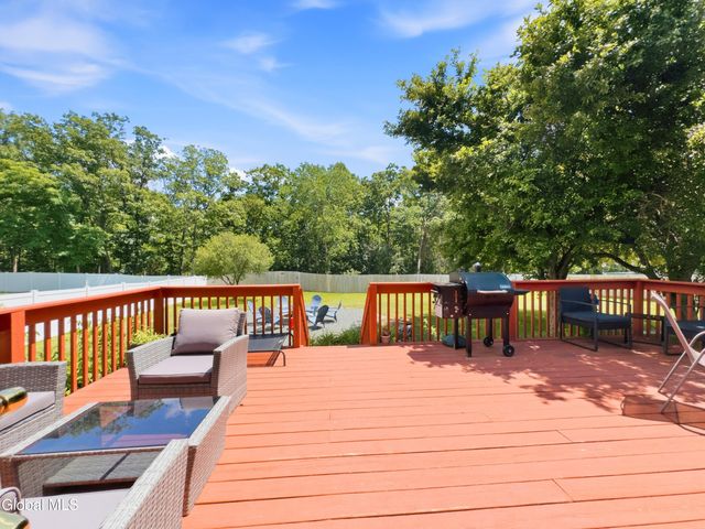 132 Spring Road, Glenville, NY 12302