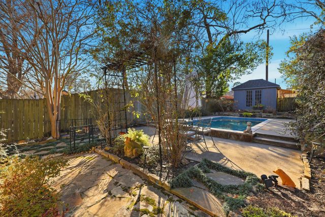 1011 S Chilton Ave, Tyler, TX 75701