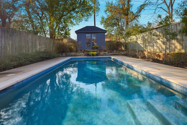 1011 S Chilton Ave, Tyler, TX 75701