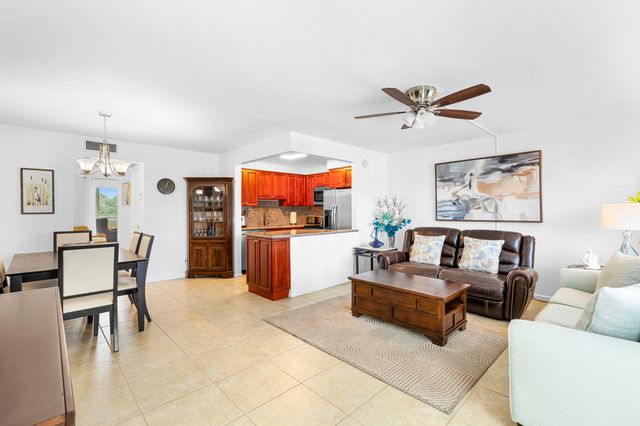 3015 Berkshire A, Deerfield Beach, FL 33442