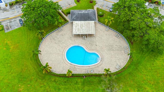 3015 Berkshire A, Deerfield Beach, FL 33442