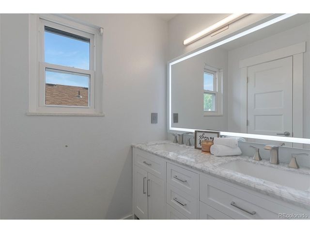 3843 S Atchison Way, Aurora, CO 80014