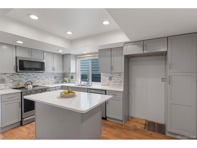 3843 S Atchison Way, Aurora, CO 80014