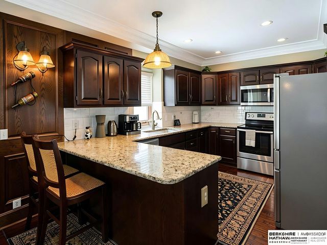 6008 S 159th Avenue, Omaha, NE 68135