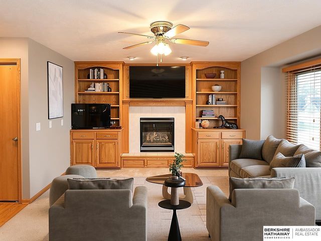 6008 S 159th Avenue, Omaha, NE 68135