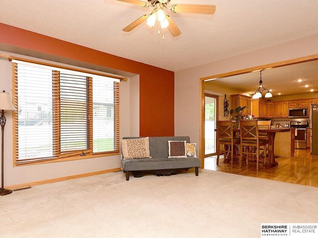 6008 S 159th Avenue, Omaha, NE 68135