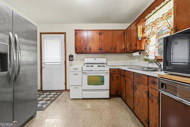 7019 Lakeview Lane, Doraville, GA 30360