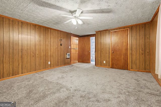 7019 Lakeview Lane, Doraville, GA 30360