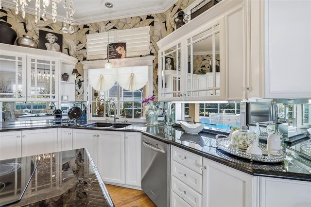 4092 CARLYLE LAKES BOULEVARD, Palm Harbor, FL 34685