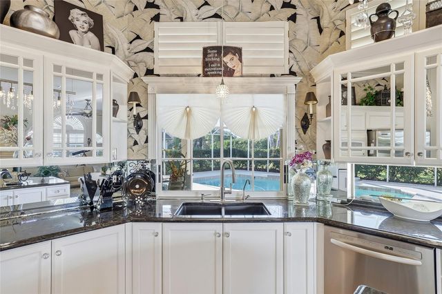 4092 CARLYLE LAKES BOULEVARD, Palm Harbor, FL 34685