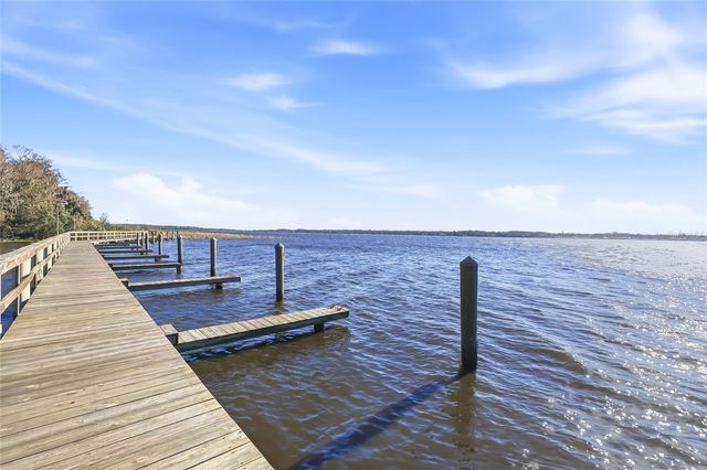 4092 CARLYLE LAKES BOULEVARD, Palm Harbor, FL 34685