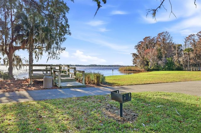 4092 CARLYLE LAKES BOULEVARD, Palm Harbor, FL 34685