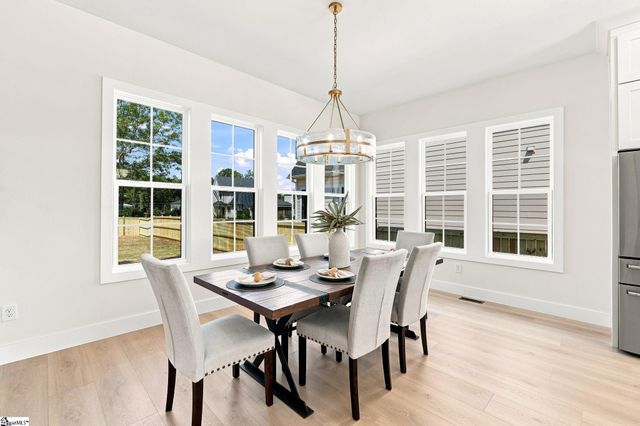 117 Cannon Avenue, Fountain Inn, SC 29644