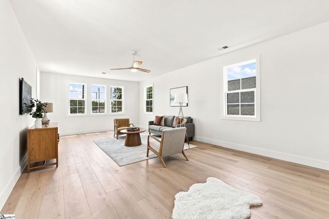 117 Cannon Avenue, Fountain Inn, SC 29644