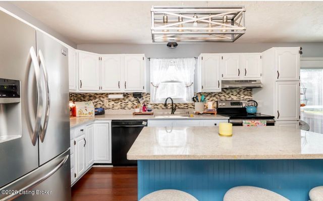 125 Rustic Ln, Shepherdsville, KY 40165