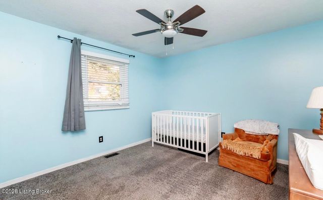 125 Rustic Ln, Shepherdsville, KY 40165