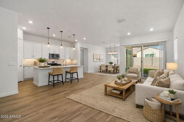 1734 E QUESTA Drive, Phoenix, AZ 85024