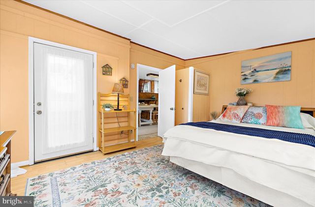 25 LOCUST ST, Earleville, MD 21919