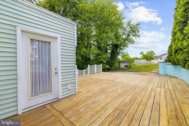 25 LOCUST ST, Earleville, MD 21919