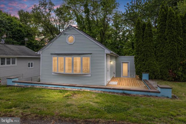 25 LOCUST ST, Earleville, MD 21919