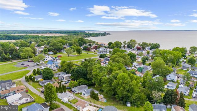 25 LOCUST ST, Earleville, MD 21919
