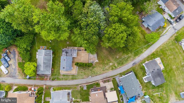 25 LOCUST ST, Earleville, MD 21919