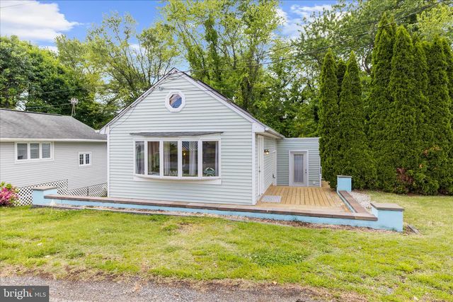 25 LOCUST ST, Earleville, MD 21919