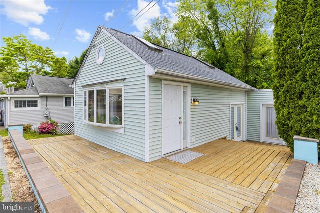 25 LOCUST ST, Earleville, MD 21919