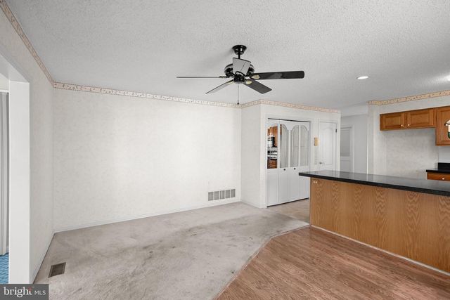 504 SAINT MARTIN CT, Williamstown, NJ 08094