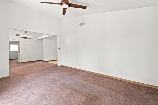 18926 Claycrest, Canyon Country, CA 91351