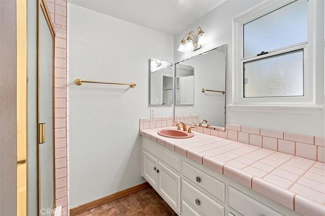 18926 Claycrest, Canyon Country, CA 91351