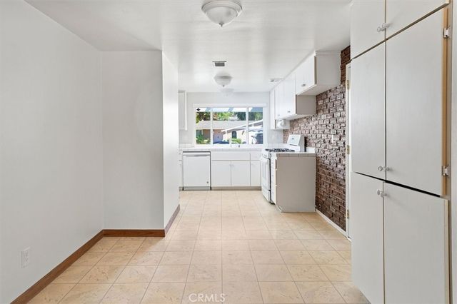 18926 Claycrest, Canyon Country, CA 91351