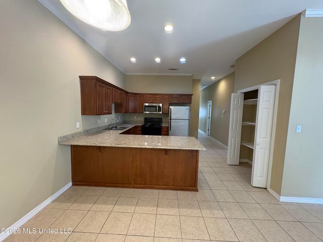 120 Earle Taylor Lane, Ocean Springs, MS 39564