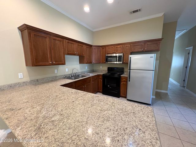 120 Earle Taylor Lane, Ocean Springs, MS 39564