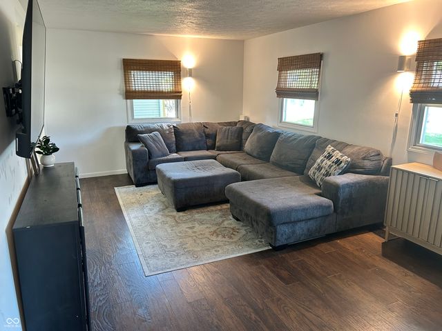 1420 Lincoln, Noblesville, IN 46060