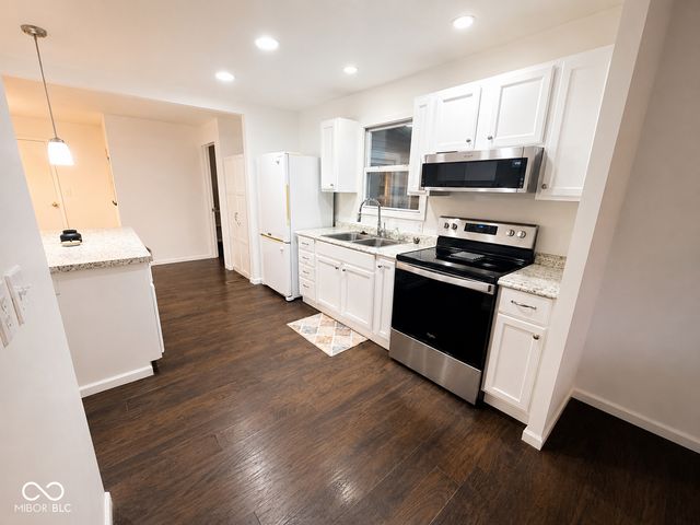 1420 Lincoln, Noblesville, IN 46060