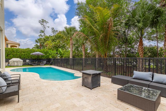 9195 Nugent Trail, West Palm Beach, FL 33411